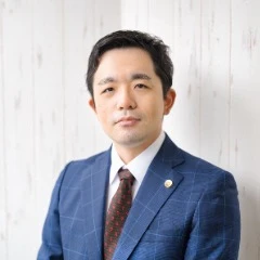 仁戸田 康平 弁護士