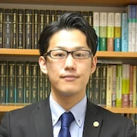 塚田 学 弁護士