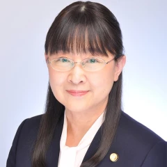 岩出 佳奈 弁護士