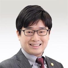 浜岡 佑樹 弁護士