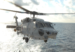 伊豆諸島沖で墜落「海自ヘリ」に何が…「高度かつ複雑な訓練中だった」元操縦士が語る有事に備えた“知られざる”活動