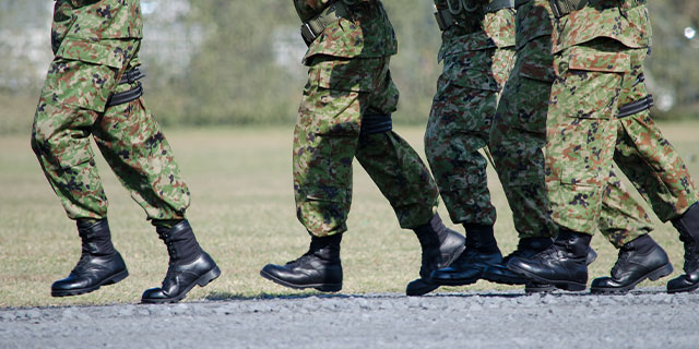 陸上自衛隊で集団いじめ 「レモン汁を右目に…」先輩隊員らの“理不尽すぎる”パワハラ　裁判所はどう判断？