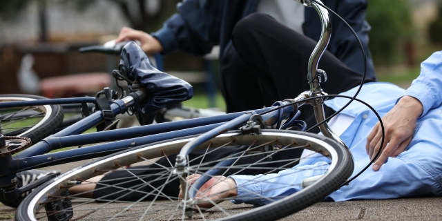 自転車用車両・盗難保険とケガ・賠償に備えるなら「すぽくるプラス」