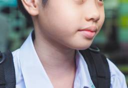 「生まれも育ちも日本なのに“在留資格”がない」タイ人中学生が母と引き裂かれた“理由”とは【弁護士解説】