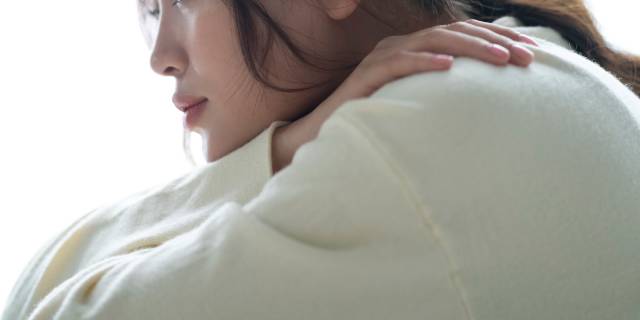法が禁じる“偽装請負”で搾取、40代女性が「生活保護」に行きつく…公的機関はなぜ機能しなかったか【行政書士解説】