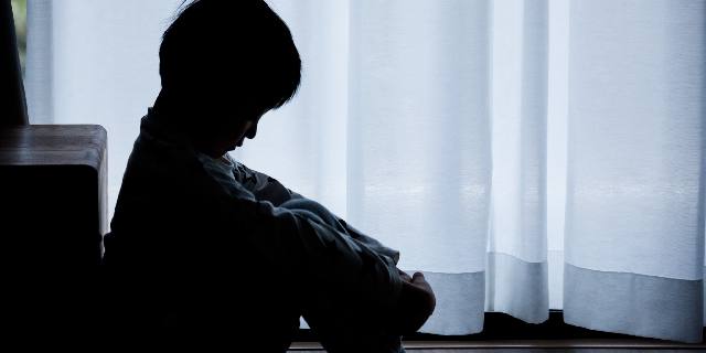 児童虐待“見逃し”が発生する明確な理由…死に至った子どもの「司法解剖」で判明する“真実”