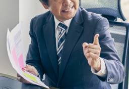 「もっと結果を出せ」成果報告に“フィードバック”付き物だが…上司のダメ出しが「パワハラ」になる基準とは？