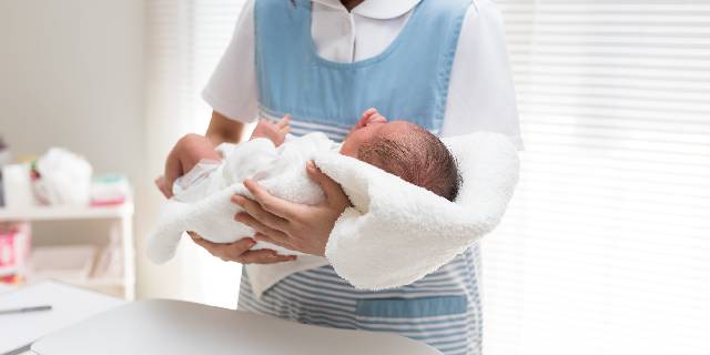 「世界一安全」な医療が崩れる！？　少子化に苦しむ“産婦人科”「出産費用の保険適用化」がもたらす“負”のシナリオとは