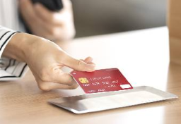 「ATMからお金を振り込んで」も「現金渡して」も言わない…それでも大金をだまし取る“巧妙な手口”とは