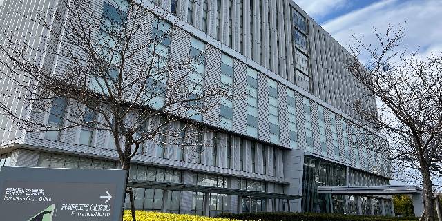 「後付け」の理由で降格し給料が大幅ダウン、2度の自殺未遂も… 「ジョブ型人事」に基づく処分は不当として、オリンパス株式会社を社員が提訴