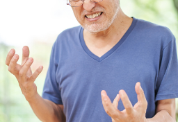 「ガオーおじさん」出没、類似事例は全国各地で発生…不審者による“奇行”「15年以下の拘禁」あり得る“重い罪”のケースも？