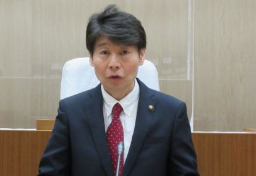 元市長、伊東市長に「証明できないものは書くべきではない」　“経歴詐称疑惑”切り抜け5期19年…引退した今だから言えること