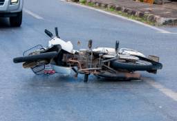 「守られるのは加害者ばかり」交通事故で脳を損傷、“生活保護”を頼った息子と母の20年　医師、司法に見捨てられ…想像を絶する“理不尽”な日々