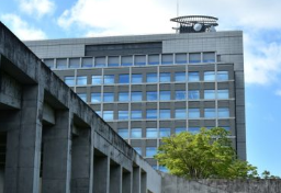 ネイリストの女性が自宅2階から転落死　現場にはちぎれたネックレス、血痕も…“侵入者”形跡なしの不可解【未解決事件】