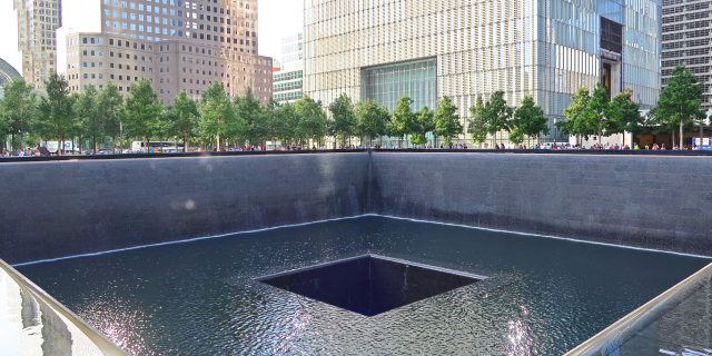 9.11テロ「自作自演説」の“決定的矛盾”とは？　陰謀論者が唱える「軍用機突入」「制御解体」を論理的・科学的に検証