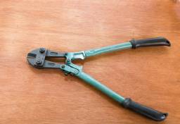 カンボジア人ら「金属ケーブル盗難」多発　9月1日“新法”施行で「ボルトクリッパー」など大型切断工具の持ち歩きに制限…“抑止力”となるか