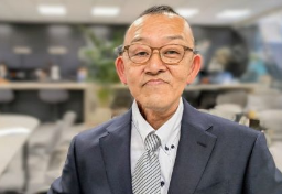「盗撮映像を見たいからやってるんだろ！」犯罪撲滅めざす第一人者が受けた“信じられない”誹謗中傷…それでも25年間、活動をやめなかった「原動力」とは