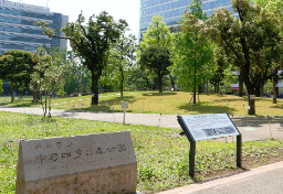 「マジックミラー号」公園での展示はNG？　“公序良俗違反”では不十分…公共施設の利用を行政が規制する「法的妥当性」とは【弁護士解説】