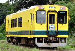 いすみ鉄道「脱線事故」から1年、“復旧費14.5億円”が阻む運転再開…地域鉄道の「経営難」が安全運行に及ぼす“深刻な危機”