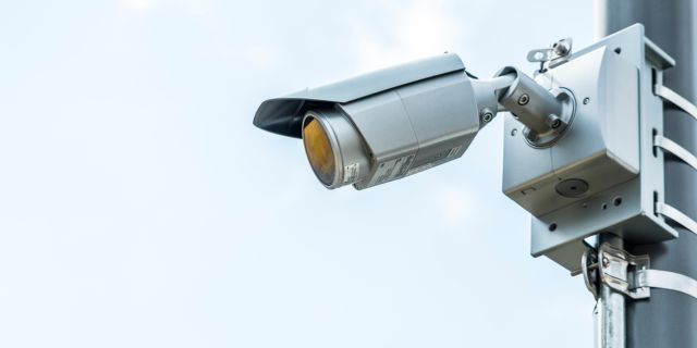 防犯カメラ、約7割が「不快でも安心」　犯人特定の“きっかけ”8年で4倍増…治安維持「必須インフラ」への複雑心理