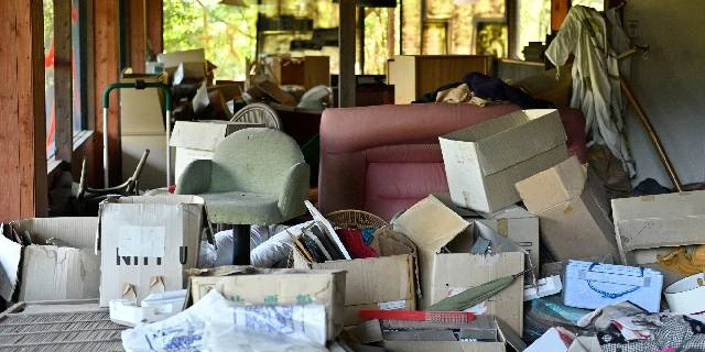 「空き家」で“1億円”を発見、中高生らが“遊ぶ金欲しさ”で持ち出し　現場は20年以上放置…「窃盗罪」は成立するか？【弁護士解説】