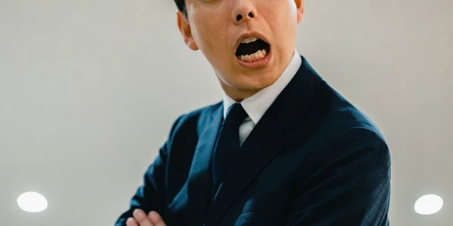 「教え方が悪い」仕事の遅れを責任転嫁、上司の注意には大声で反論…“9年越し”問題社員を解雇　裁判で認められる？