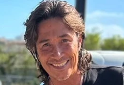 羽賀研二、1年半ぶり4回目の逮捕…知人女性らに“キス”不同意わいせつ容疑で　今後、身柄はどうなる？