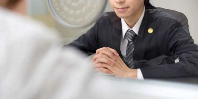 刑事事件の証拠隠滅に協力する「弁護士」の背景…刑事訴訟法の鉄則“被疑者の人権保障”の裏で問われる“倫理観”