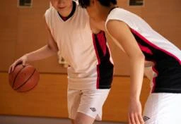 藤枝明誠バスケ部員3人「児童ポルノ禁止法違反」の疑いで書類送検　少年事件の“刑事責任”どう判断される？