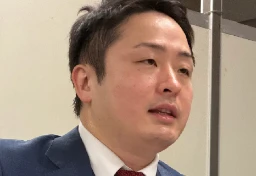 テスラ「整理解雇」巡り法廷で突然“降伏宣言”、約1年半の訴訟に幕　弁護士「外資による日本人の使い捨ては許されない」