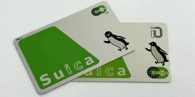 Suicaのペンギン“卒業”の背景とは？　「権利関係が複雑だから」の臆測も…実は「将来の復活」「新キャラとのコラボ」も大いにあり得るワケ