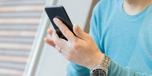 「既婚者マッチングアプリ」会員100万人のサービスも…“婚外恋愛”アピールに弁護士「不貞は不貞です」登録しただけで“詰む”リスク指摘