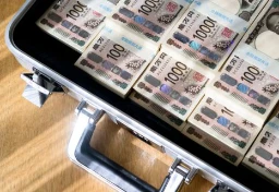 都内の落とし物「現金45億円」で過去最多、背景にセルフレジの釣り銭忘れ？　7割は本人に返還も…5.9億円は拾った人に、6.8億円は都の収入に