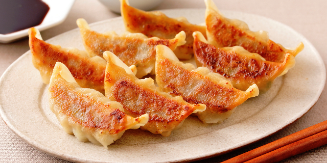 生焼け餃子 注文した餃子が「生焼け」だった…店員に伝えるも不誠実な対応、自分の