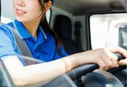「セクハラ受けてナンボ」カメラがある車内で着替えも…　女性トラックドライバーの労働環境を変えるために必要なことは？
