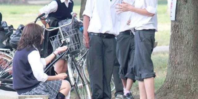 「どういう教育をしたらこんな子に育つのか」少年少女が84歳相手に羽交い絞め“8万円強盗”し逮捕…「大人と同じ刑事罰」の可能性も