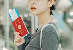 今日からパスポート手数料「7000円値下げ」、ただし出国税は“3倍”に…「旅券法」改正の“狙い”とは
