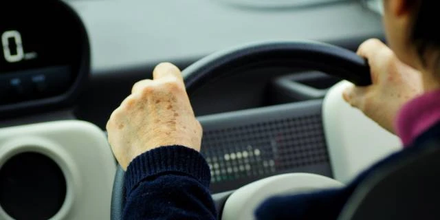 「車」が必要なのに“保有”認めず…生活保護受給者の「自立」を妨げる“行政の運用実態”に、裁判所が発した“警告”が意味するもの
