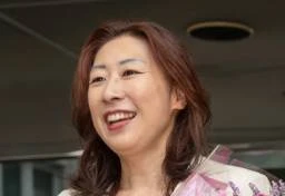 杉並区長“再選直後に23日の長期休暇”が物議も…「果たすべきは“説明責任”だけ」元議員の弁護士が指摘するワケ