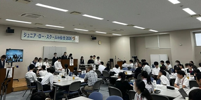 事故か事件か？ラジオの料理コーナーで“毒舌芸人”が食中毒に…中高生が「模擬裁判」に挑戦　導き出した判決は