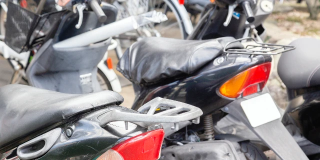小学生にバイク壊されても“罪”に問えず…「親へ賠償請求」も費用倒れで“泣き寝入り”のワケ