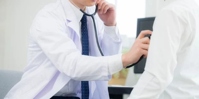 盗撮し「医業停止」処分の医師も“3年で自動復職”…専門家も疑問視「教員より審査が甘い」医療界の実情