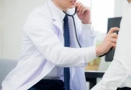 盗撮し「医業停止」処分の医師も“3年で自動復職”…専門家も疑問視「教員より審査が甘い」医療界の実情