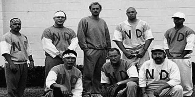 「極悪刑務所」“囚人野球チーム”米空軍に20-0で圧勝…彼らが抜群の“身体能力”を発揮する背景とは